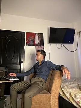 Kenny romano online show from 19, 4, 2026