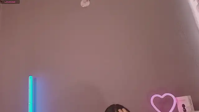 Im Elaris online show from 9, 4, 2026