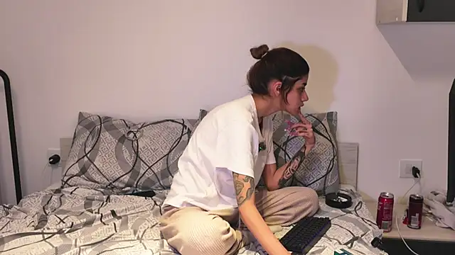 sweelexy online show from 13, 4, 2026