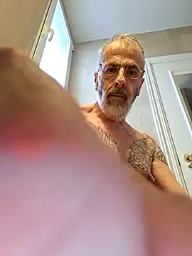 Snapshot of XXX666HEIL chatting on 18, 5, 2026 XXX666HEIL online show from 18, 5, 2026