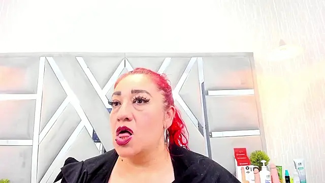 Sarah  Moonx online show from 22, 7, 2026