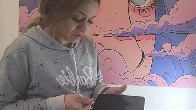 Caroline hernandes online show from 19, 6, 2026