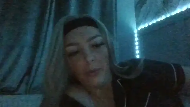 Snapshot of LusciousLailax chatting on 3, 3, 2026 LusciousLailax online show from 3, 3, 2026