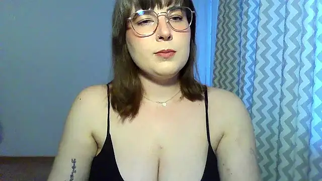 Snapshot of ClaraHard chatting on 26, 6, 2026 ClaraHard online show from 26, 6, 2026