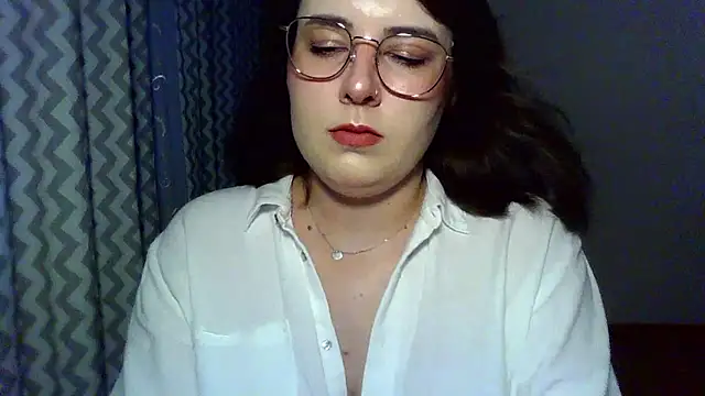 Snapshot of ClaraHard chatting on 1, 7, 2026 ClaraHard online show from 1, 7, 2026