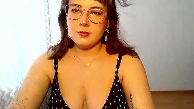 Snapshot of ClaraHard chatting on 18, 7, 2026 ClaraHard online show from 18, 7, 2026