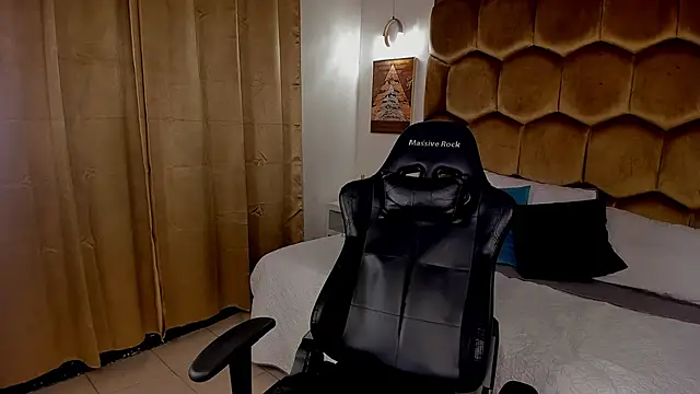 Emmet CollinsJS online show from 12, 4, 2026