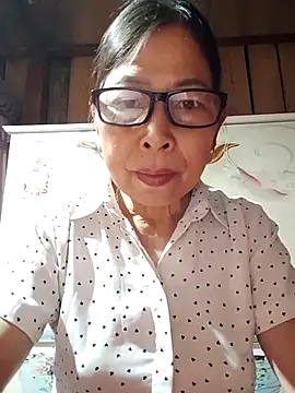 Snapshot of Sky-rain98 chatting on 4, 5, 2026 Sky-rain98 online show from 4, 5, 2026