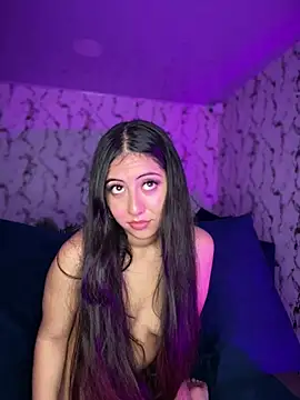 Snapshot of Lunaliaa_ chatting on 7, 7, 2026 Lunaliaa online show from 7, 7, 2026