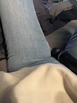 Snapshot of aleexii_s chatting on 4, 3, 2026 aleexii s online show from 4, 3, 2026