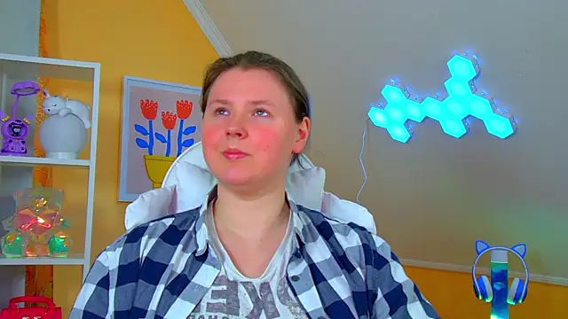 MelodyMoores online show from 15, 4, 2026