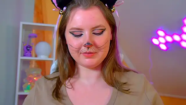 Snapshot of MelodyMoores chatting on 29, 4, 2026 MelodyMoores online show from 29, 4, 2026
