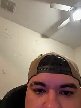 LaughingHyphen73 online show from 4, 3, 2026