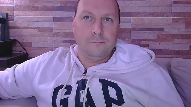 lustonfan online show from 6, 7, 2026