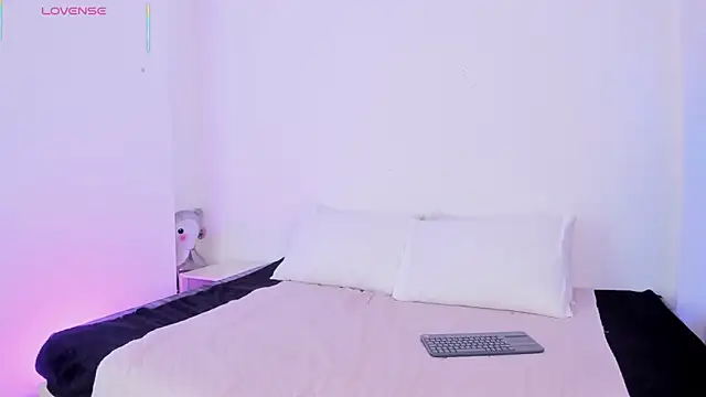 Eve-01 online show from 21, 4, 2026