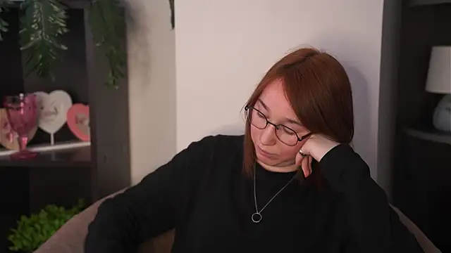 Snapshot of DelisaZmiejko chatting on 5, 3, 2026 DelisaZmiejko online show from 5, 3, 2026