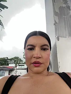 Snapshot of Pretty_Julieta chatting on 31, 5, 2026 Pretty Julieta online show from 31, 5, 2026