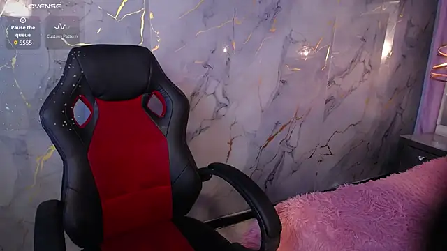 DulceBarbyeri online show from 14, 4, 2026