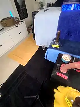 FantasyMan-BiWM online show from 10, 4, 2026