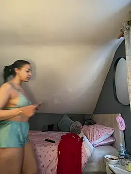 Saskia xx online show from 13, 3, 2026