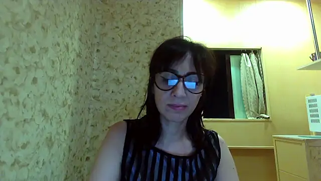 Snapshot of Barbie_Rococo chatting on 4, 8, 2026 Barbie Rococo online show from 4, 8, 2026