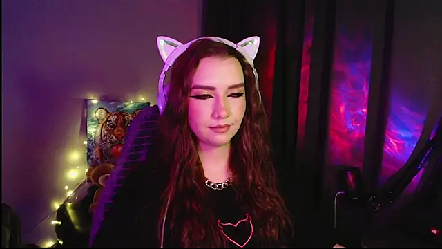 Snapshot of Celia_Sensual_ chatting on 23, 4, 2026 Celia Sensual online show from 23, 4, 2026