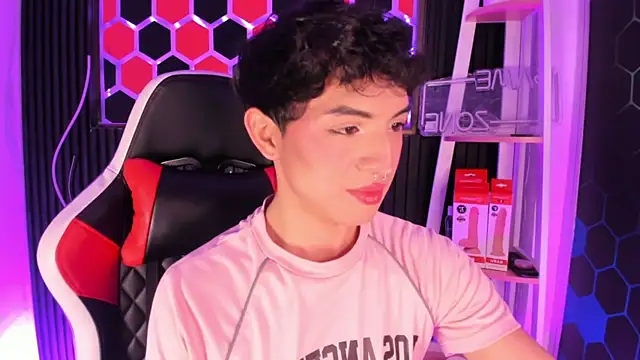 Cristopher Wild online show from 24, 4, 2026