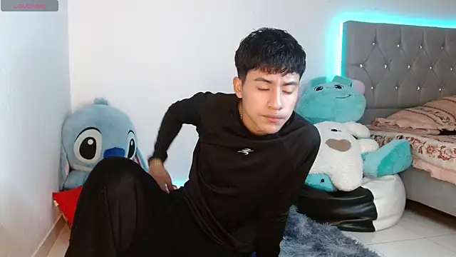 Sebas fire4 online show from 16, 4, 2026