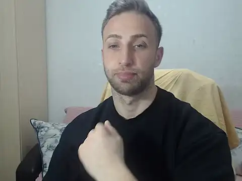 BlondEagleMuscle online show from 18, 3, 2026