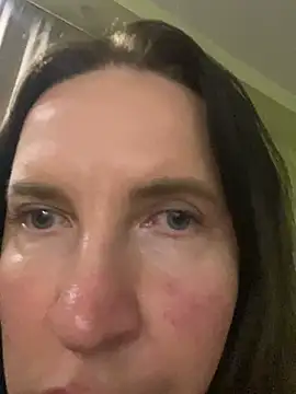 Snapshot of TeraGold46 chatting on 17, 4, 2026 TeraGold46 online show from 17, 4, 2026