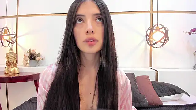 Snapshot of Cynthia1Fox chatting on 31, 5, 2026 Cynthia1Fox online show from 31, 5, 2026