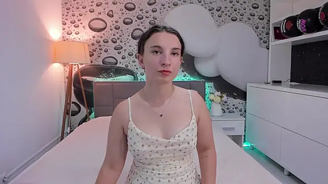 JosephineRows online show from 16, 7, 2026
