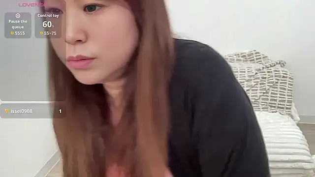 Snapshot of pinkymama chatting on 18, 7, 2026 pinkymama online show from 18, 7, 2026