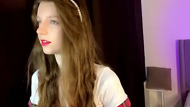 Kissme Kira online show from 8, 3, 2026