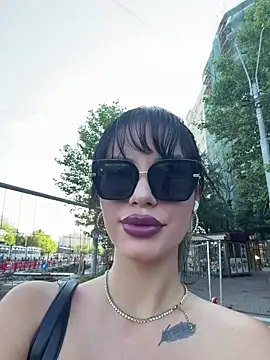 Snapshot of RaniaSnow chatting on 17, 7, 2026 RaniaSnow online show from 17, 7, 2026