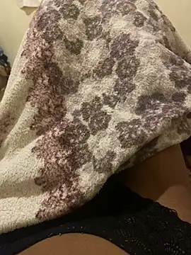 Safadona001 online show from 9, 3, 2026