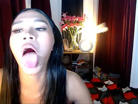 SweetyScarlet online show from 5, 5, 2026