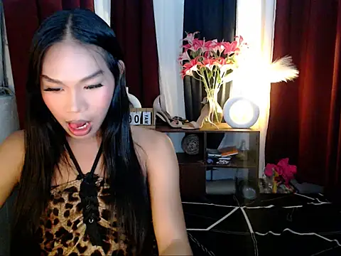 SweetyScarlet online show from 6, 5, 2026