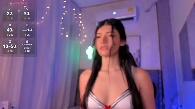 Snapshot of karolina_vince chatting on 11, 4, 2026 karolina vince online show from 11, 4, 2026