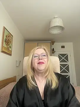 JanieLight53 online show from 19, 4, 2026