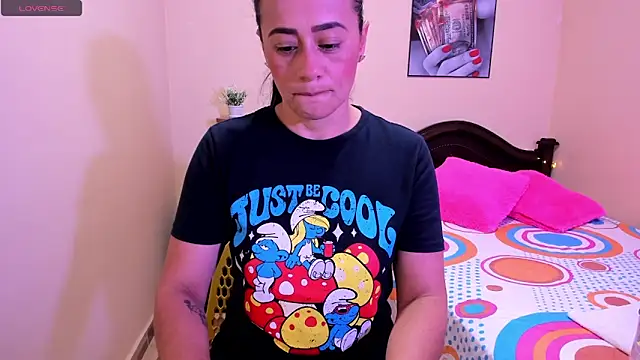 Snapshot of sara_florez12 chatting on 24, 5, 2026 sara florez12 online show from 24, 5, 2026
