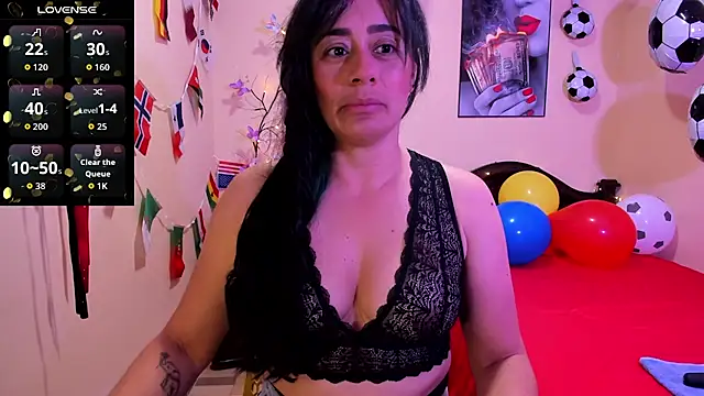 Snapshot of sara_florez12 chatting on 4, 7, 2026 sara florez12 online show from 4, 7, 2026