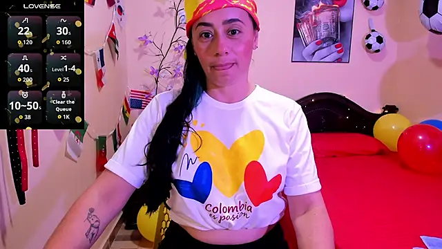 Snapshot of sara_florez12 chatting on 7, 7, 2026 sara florez12 online show from 7, 7, 2026
