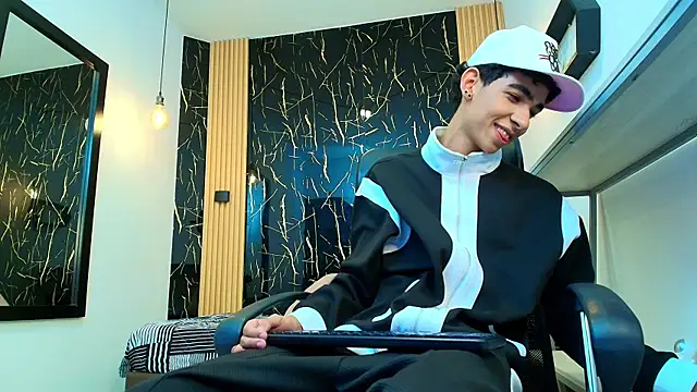 ValeriHot 1 online show from 17, 4, 2026