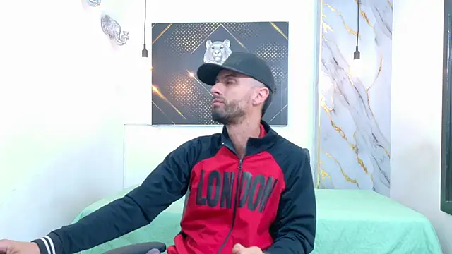 Snapshot of KingOfTemptation chatting on 15, 6, 2026 KingOfTemptation online show from 15, 6, 2026