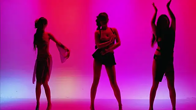 XG-002 online show from 11, 4, 2026