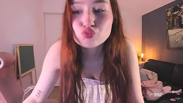 Elvessa Aura online show from 12, 5, 2026