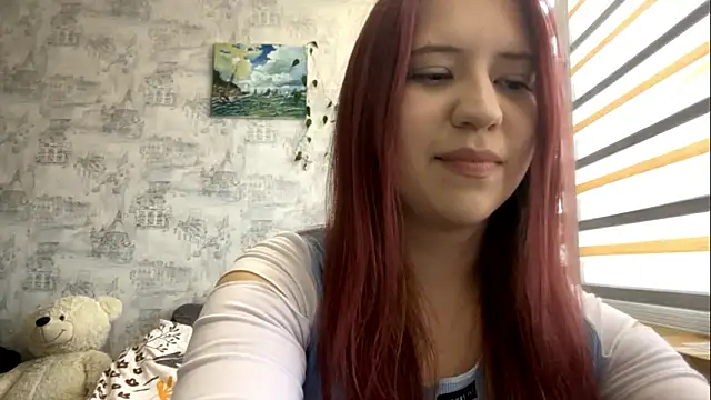 YasmineGuelpa online show from 9, 3, 2026