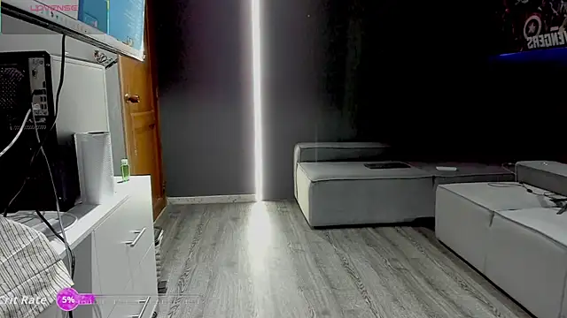 Snapshot of Ender_h0tt chatting on 8, 5, 2026 Ender h0tt online show from 8, 5, 2026
