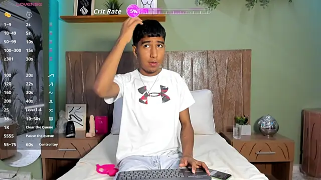 Snapshot of Ender_h0tt chatting on 4, 8, 2026 Ender h0tt online show from 4, 8, 2026